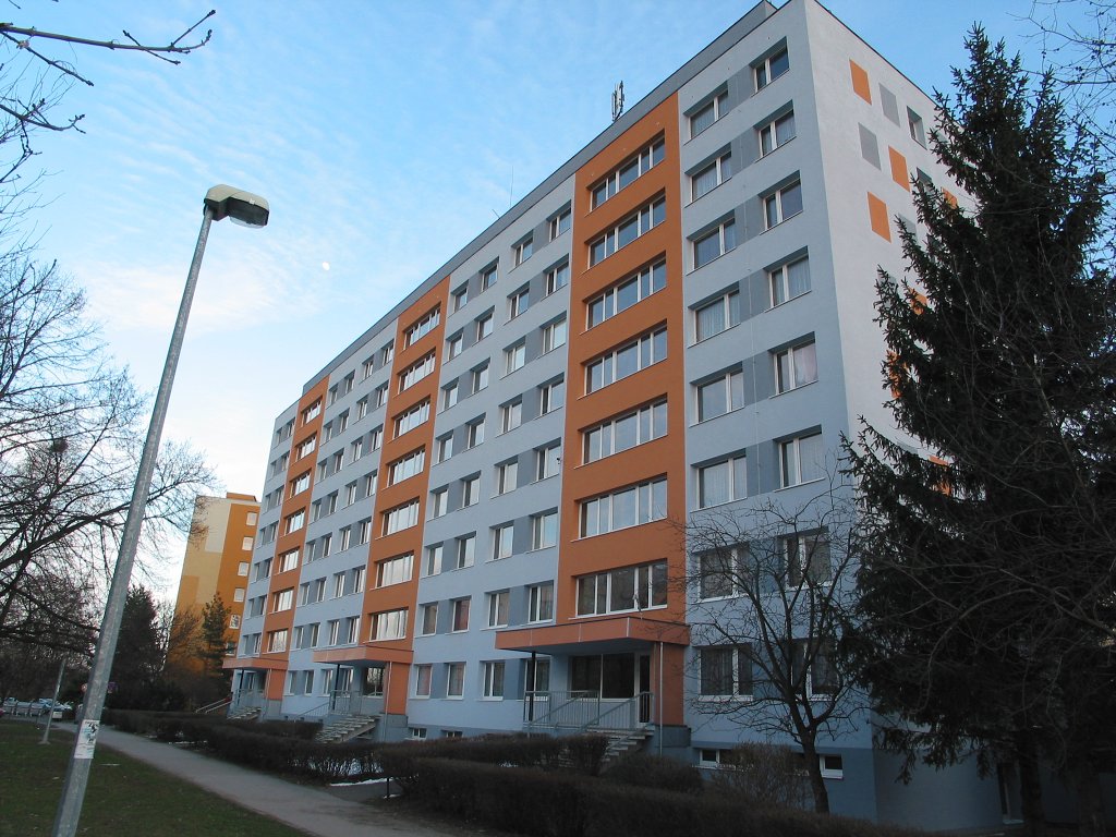 img00004.jpg