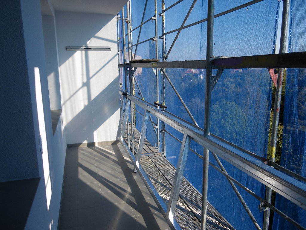img00037.jpg